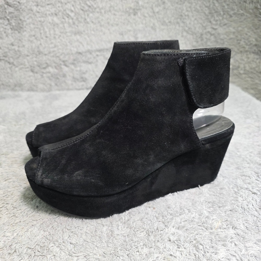 Chocolat Blu Wedge Platform Booties Black Suede Peep Toe Cutout  7.5‎ Excellent